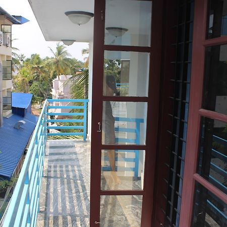 Puthenchirayil Homestay Thiruvananthapuram Bagian luar foto